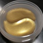 ゴージャスな印象を与えるゴールドラメ配合のGELパック