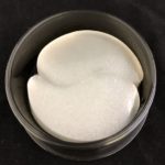 シルバーラメ配合のGELシートパック黒容器入